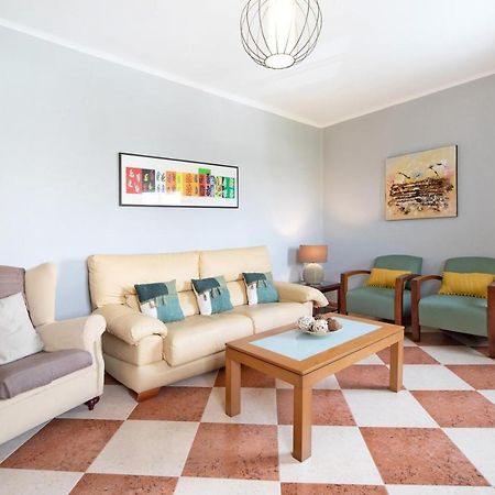Grand Beachside Apartment - Кадис Екстериор снимка