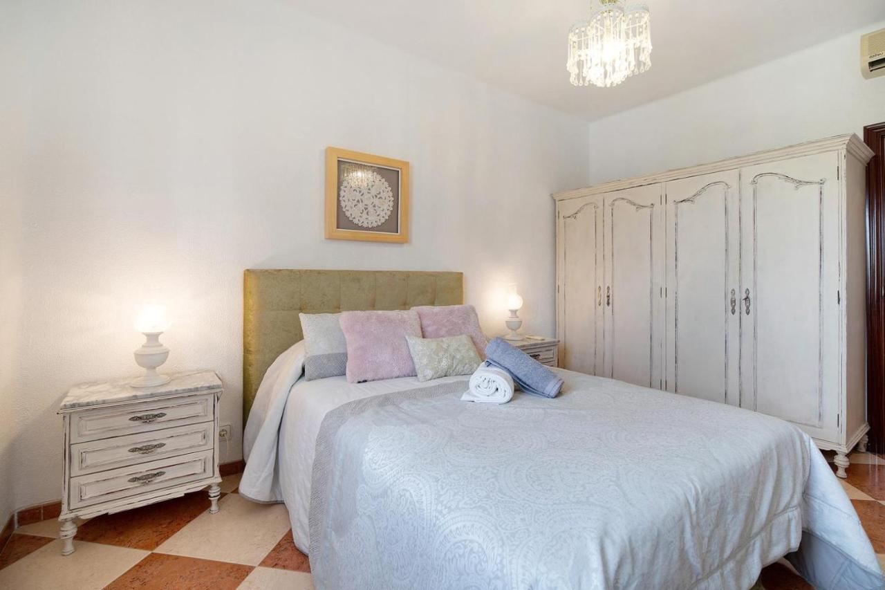 Grand Beachside Apartment - Кадис Екстериор снимка