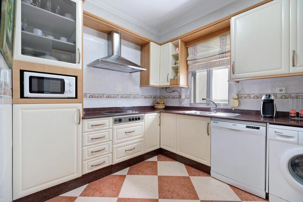 Grand Beachside Apartment - Кадис Екстериор снимка