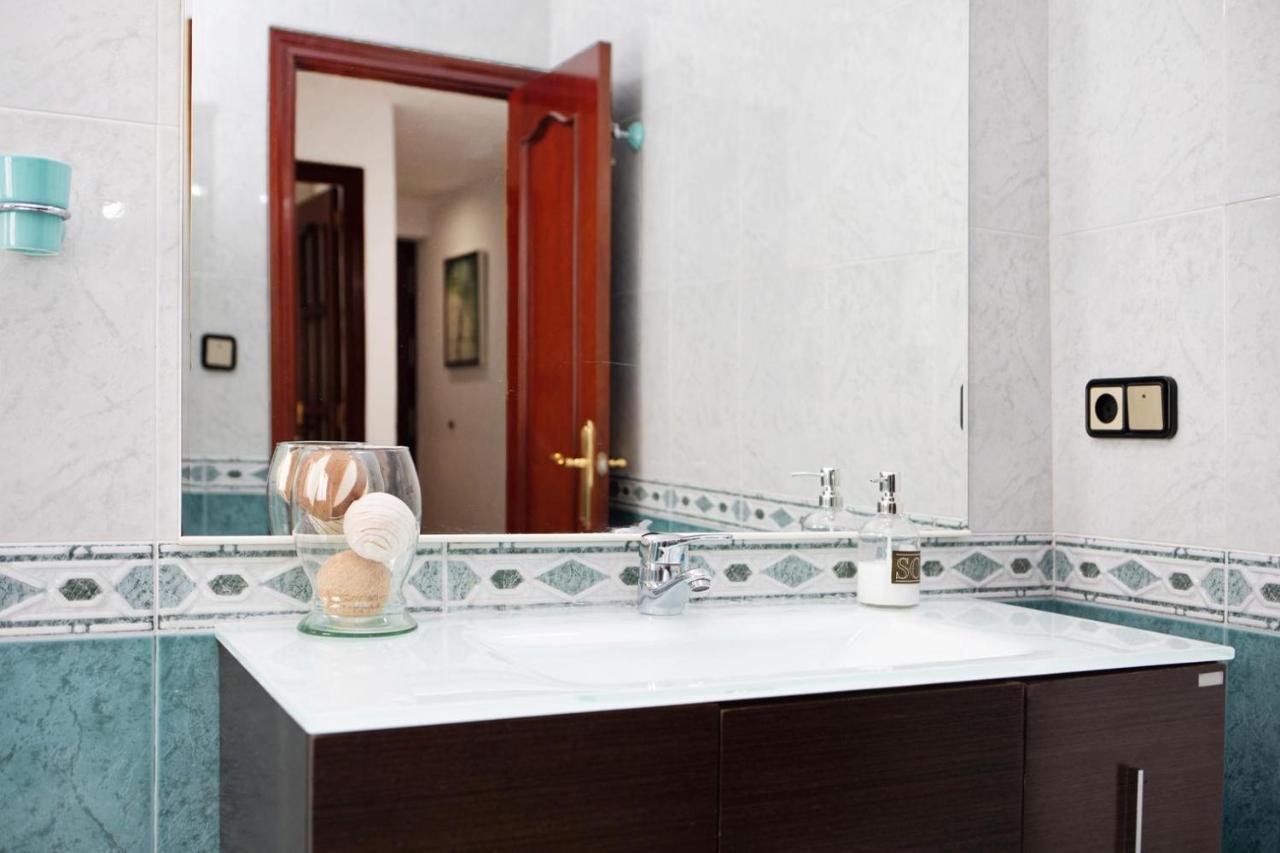 Grand Beachside Apartment - Кадис Екстериор снимка